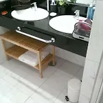 Caleton Alhambra Apartamento